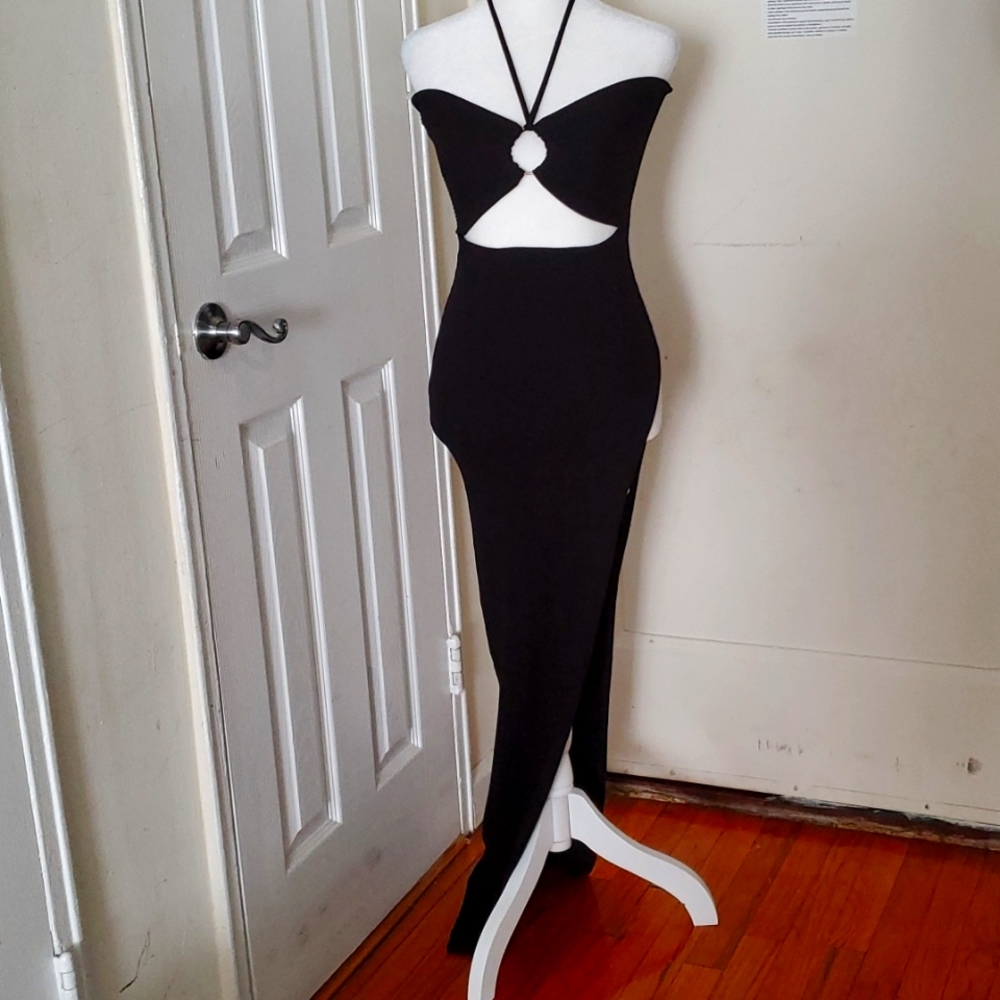 NWT Cut-Out Maxi Fress